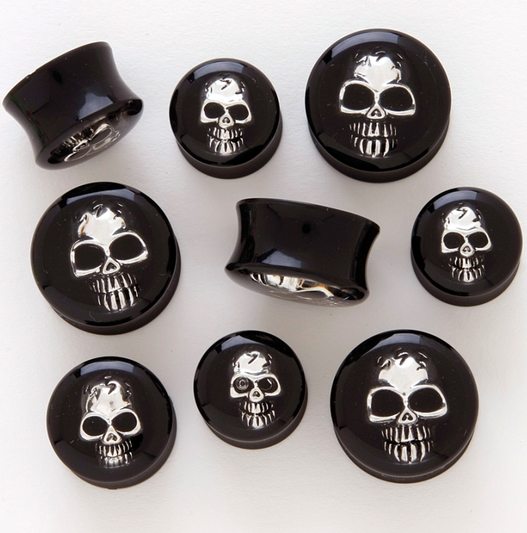 Floating Skull Black Plugs